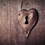 Otevřeme Zamčené Dveře v Praze: Horní Měcholupy – Rychlý příjezd během 13 minut